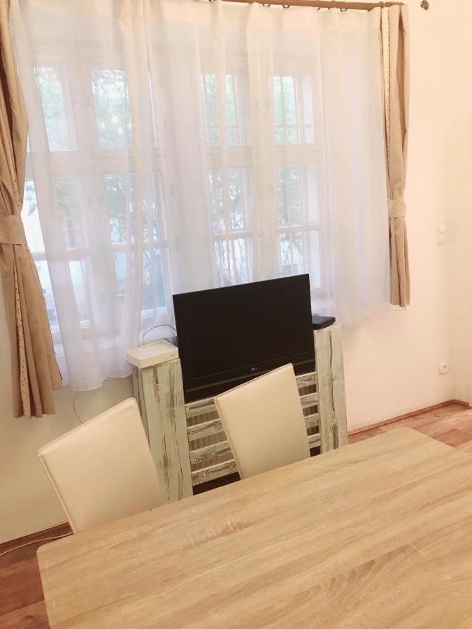 Happy Apartment In The Heart Of Budapest With 2 Rooms Exterior foto